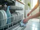 die-besten-tipps-zum-geschirrspueler-reinigen-von-fett-und-ablagerungen